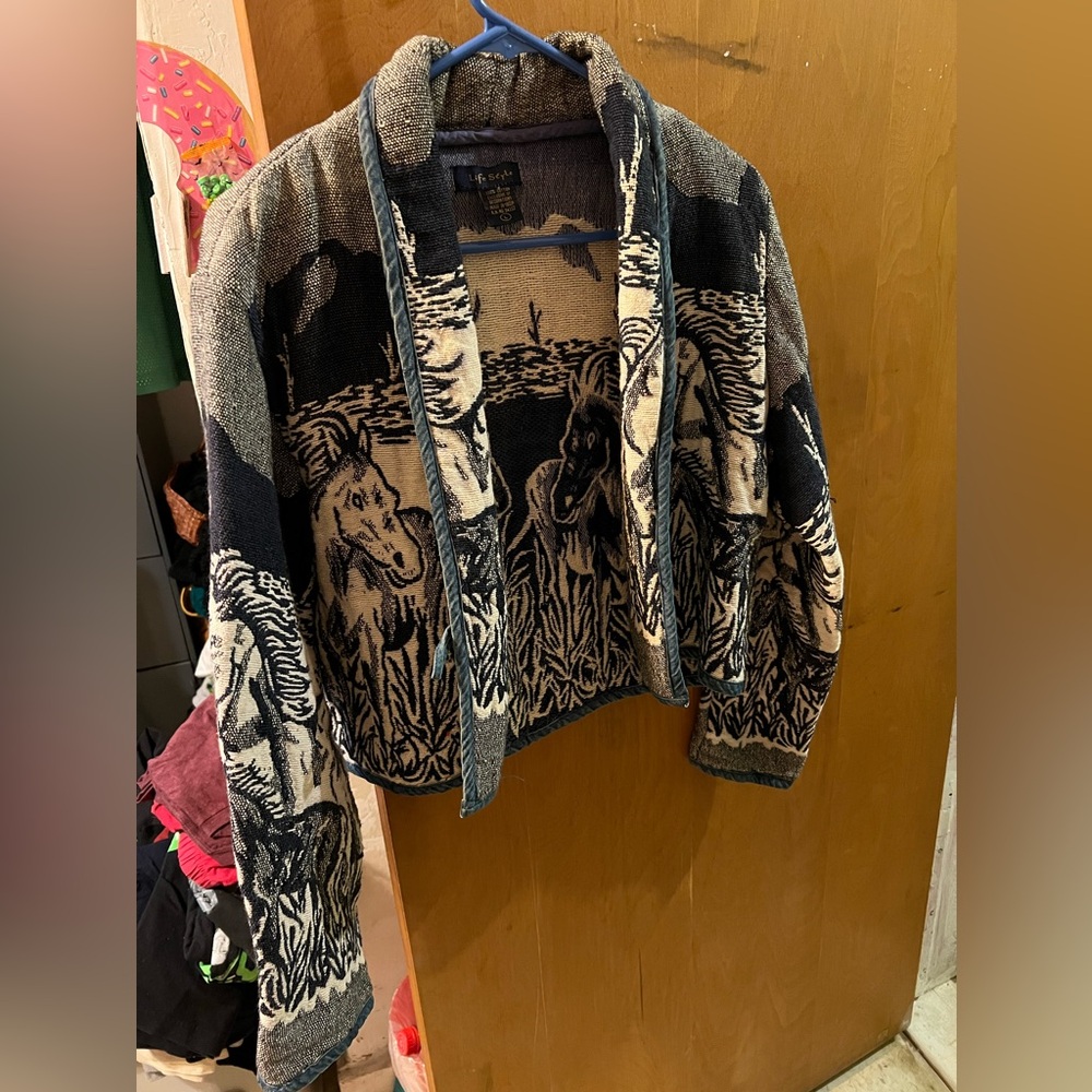 Life style large sweater / cardigan. vintage blue and white horse print